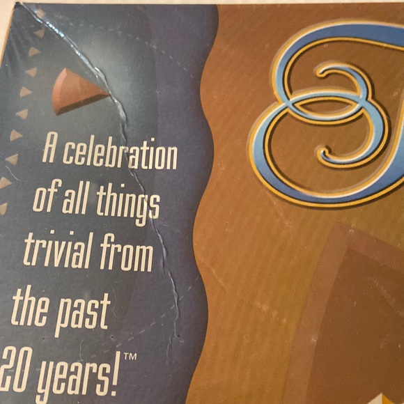 Hasbro New Trivial Pursuit 20th Anniversary Edition Board Game - Picture 5 of 7